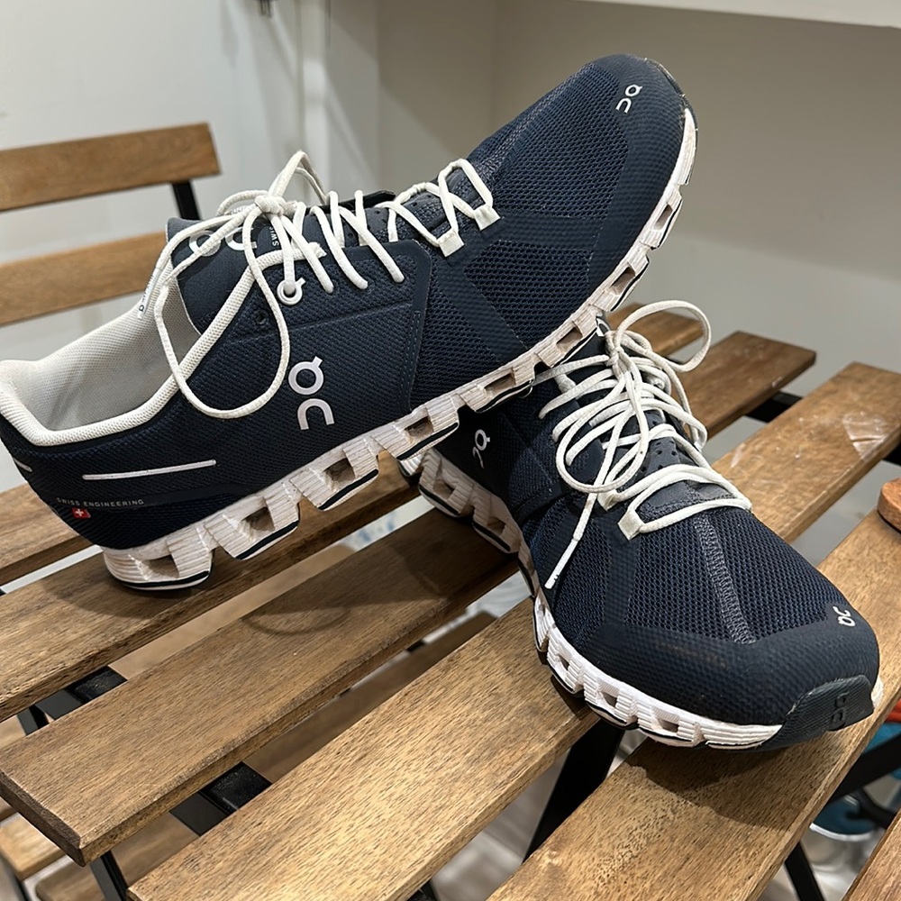 Men’s onCloud tennis shoes